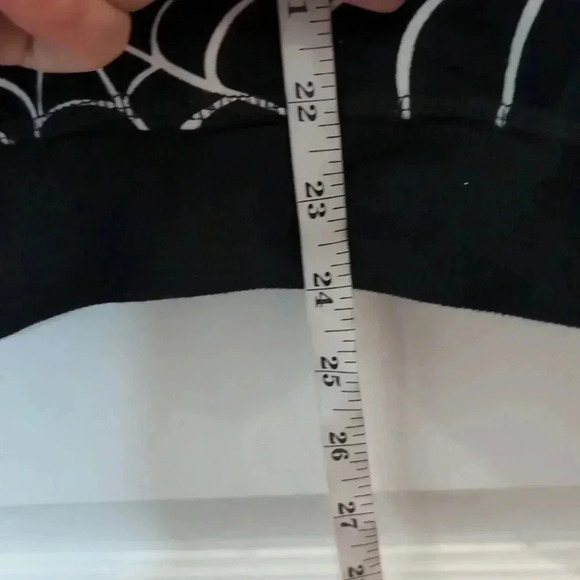 Grayson Thread Women's Spider Web Sweater - Picture 10 of 10